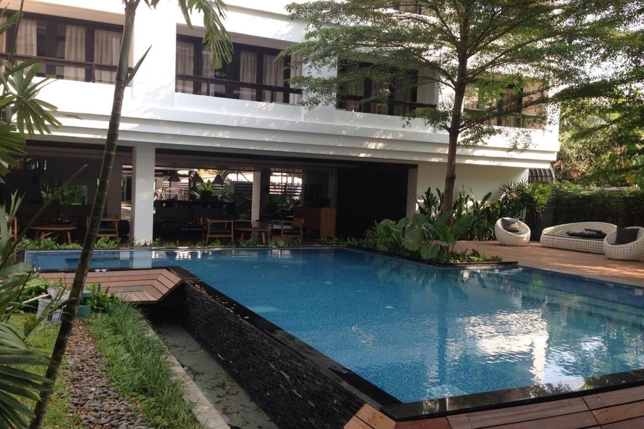 Uma Residence Bangkok Bagian luar foto