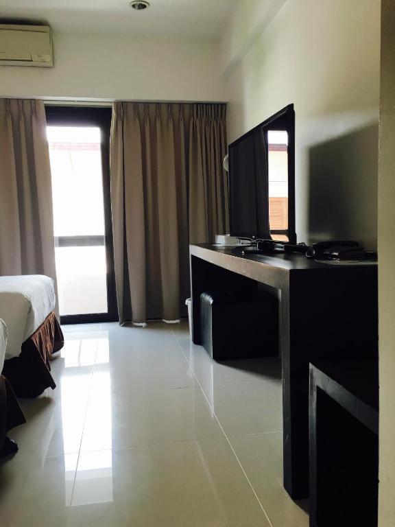 Uma Residence Bangkok Bagian luar foto