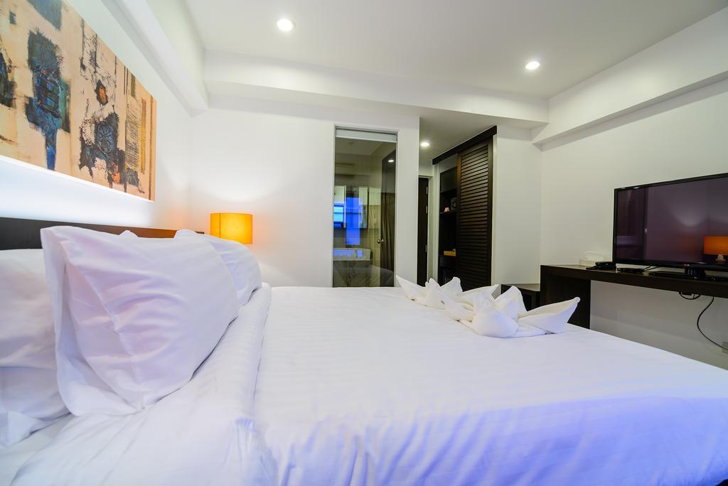 Uma Residence Bangkok Bagian luar foto